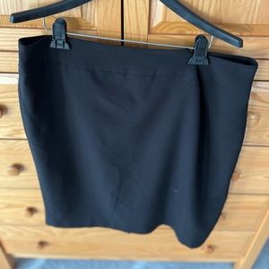 Kasper black women’s straight skirt. 16